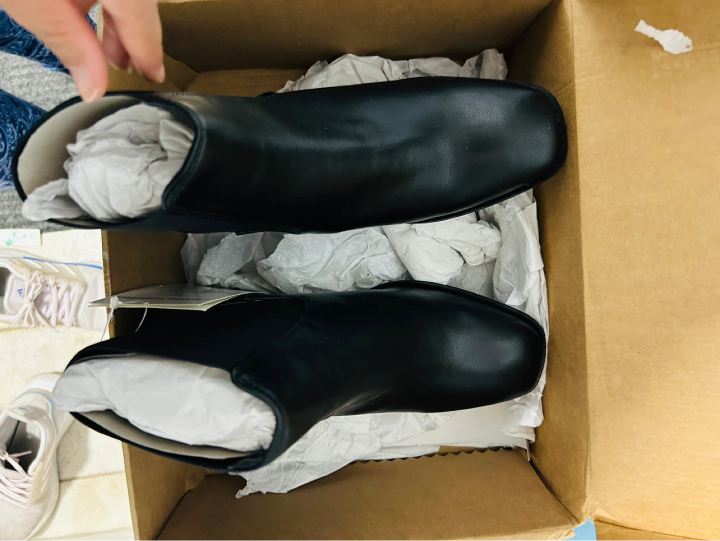 Amazon Essentials Black Chelsea Boots ⚽️ - photo 3