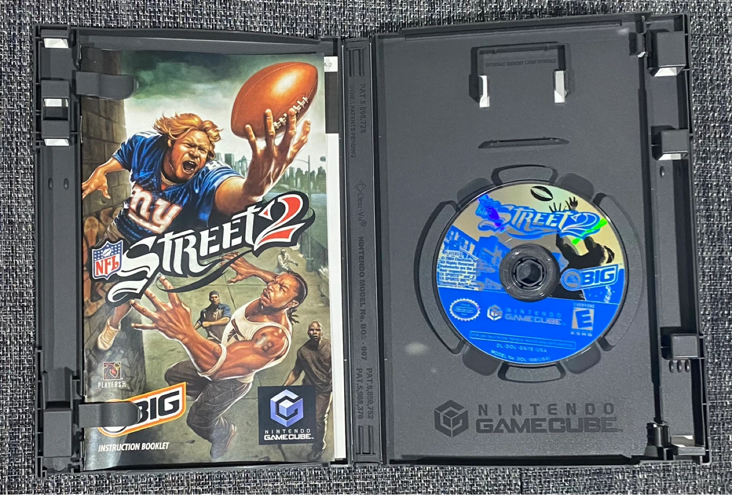 (Rare) NFL Street 2 Nintendo GameCube - photo 2