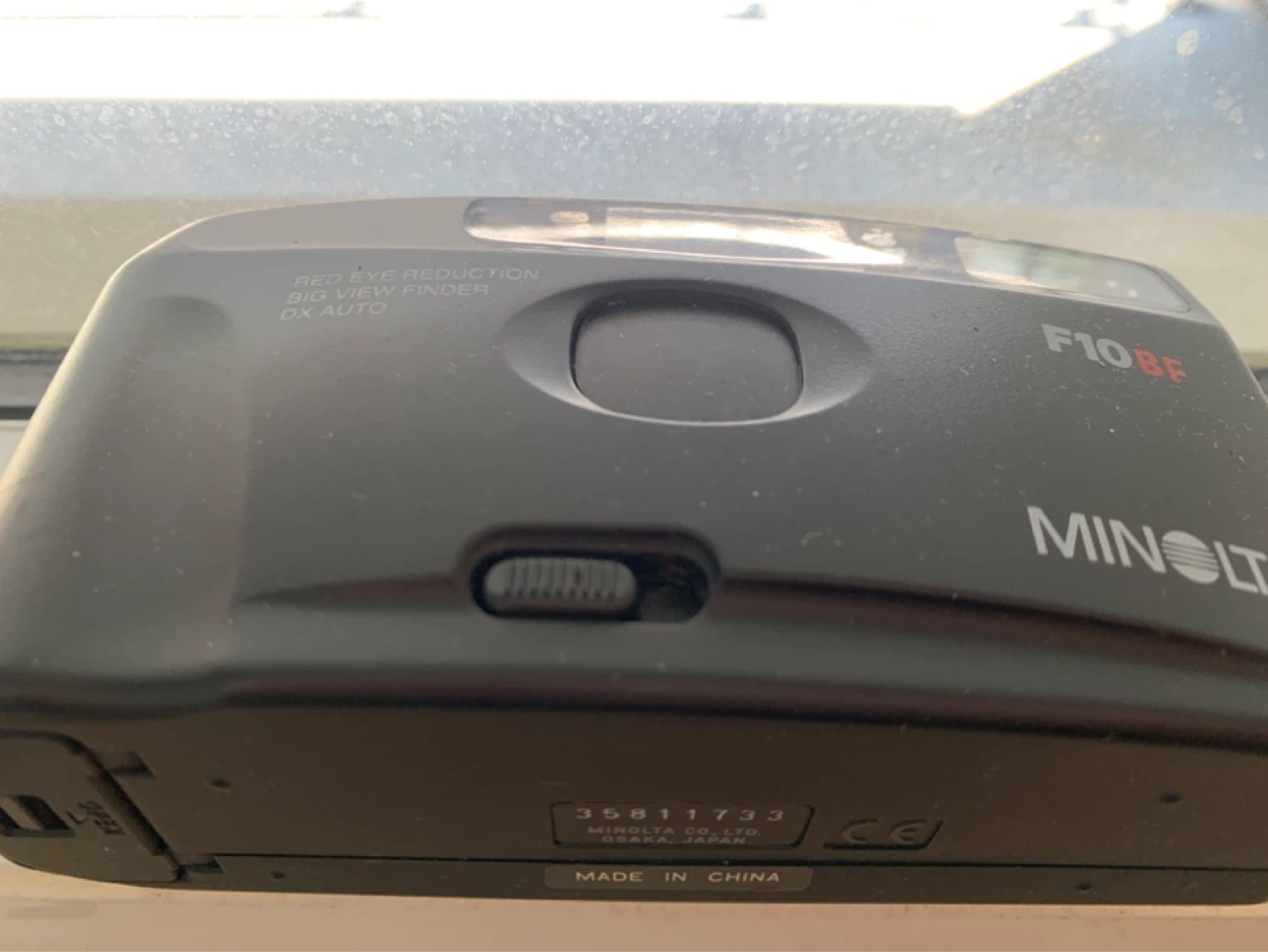 Minolta F10BF 35mm Point and Shoot Camera - photo 3