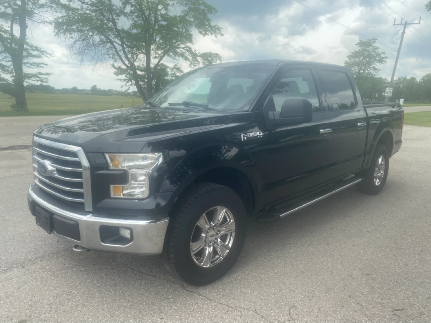 Black Ford F-150 SuperCrew - photo 2