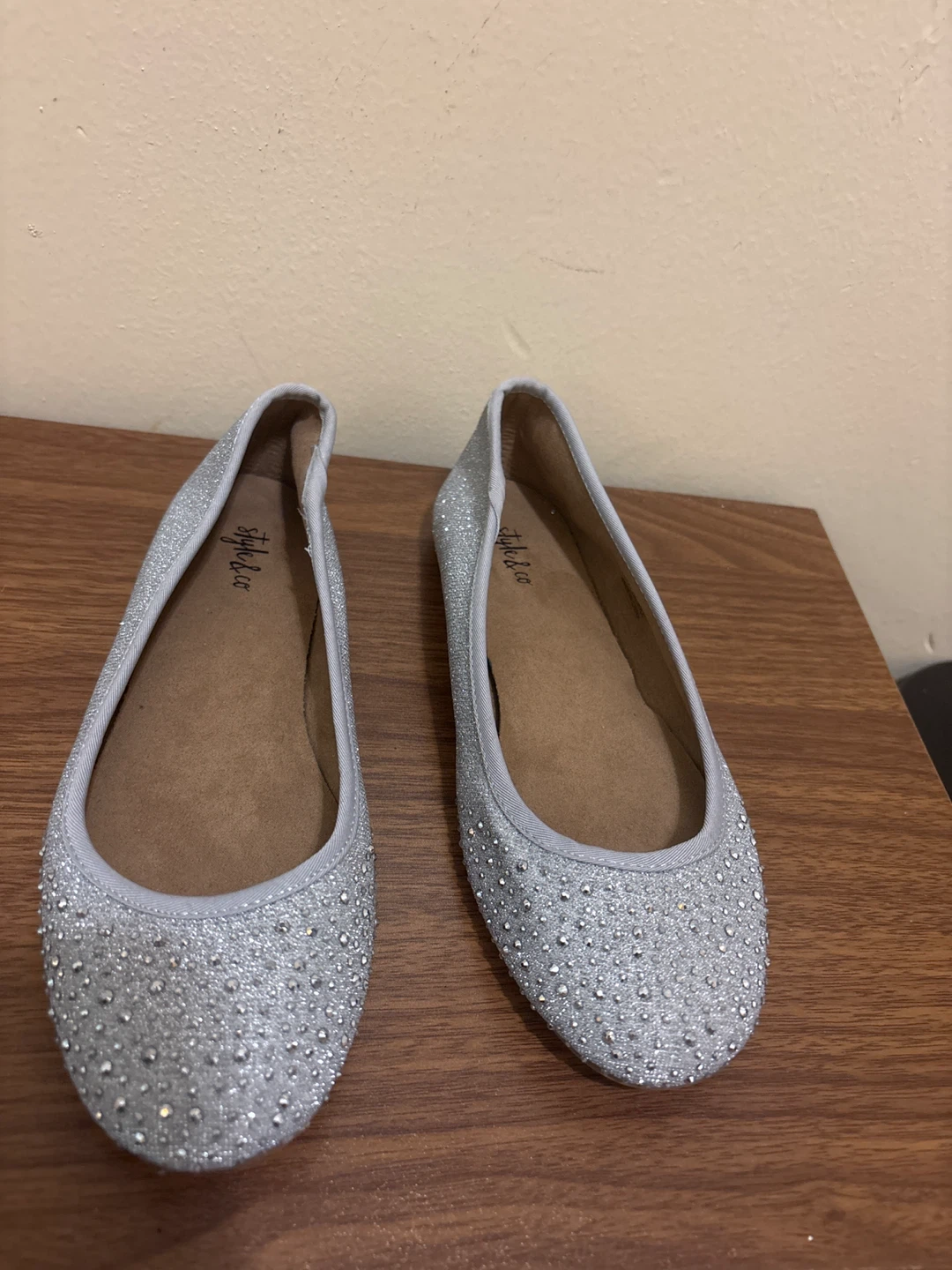⚽ Style & Co Angelyn Silver Glitter Ballet Flats Women's 6.5