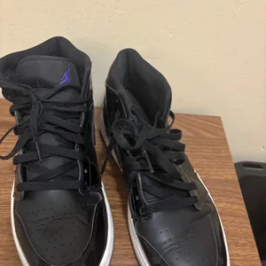 Air Jordan 1 Mid Black Glossy Sneakers
