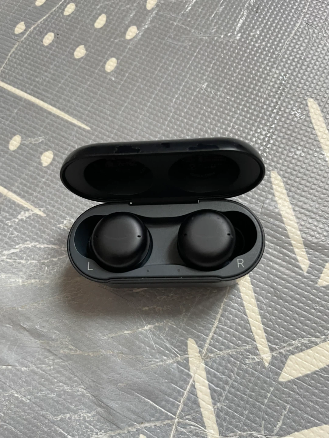 ⚽️Black Wireless Earbuds with Charging Case - photo 2