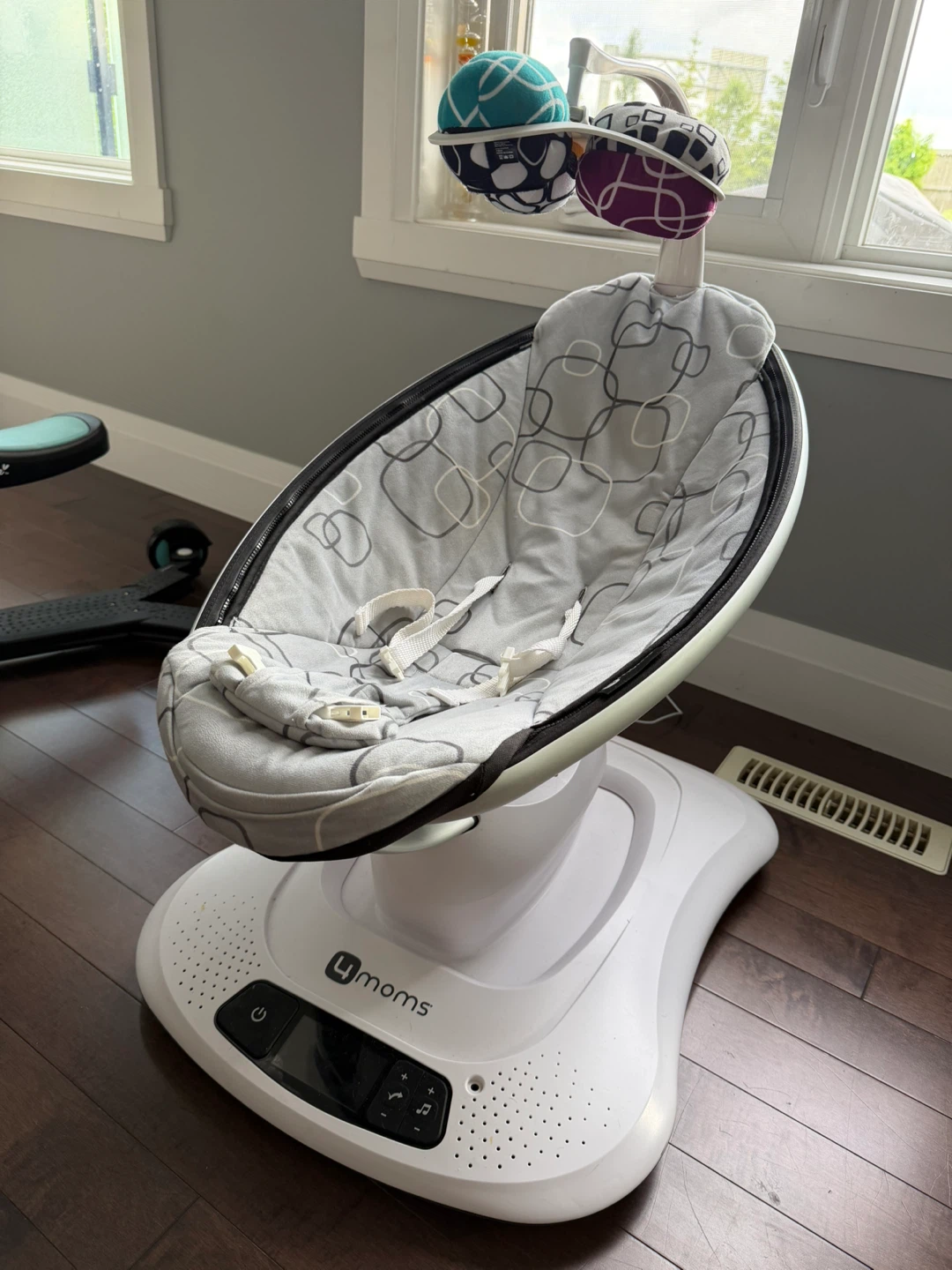 4moms MamaRoo Baby Swing