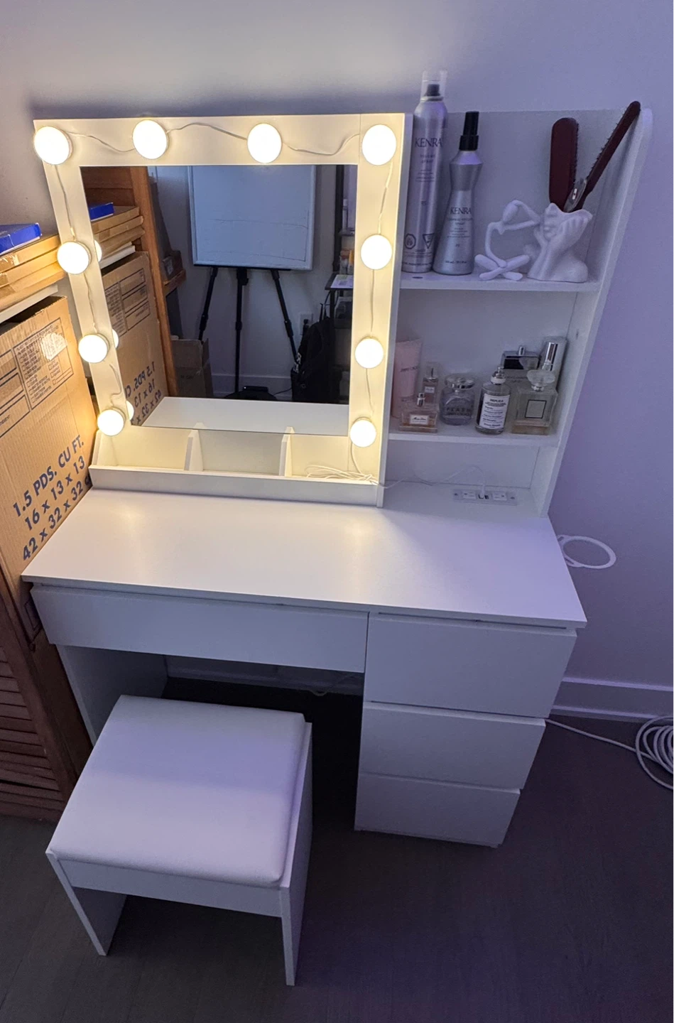 White Vanity Desk with Light-Up Mirror and Stool - photo 3