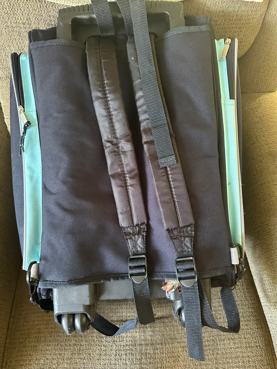 Rolling backpack - photo 2