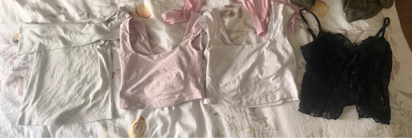 Bundle of 10 Assorted Tops - photo 2