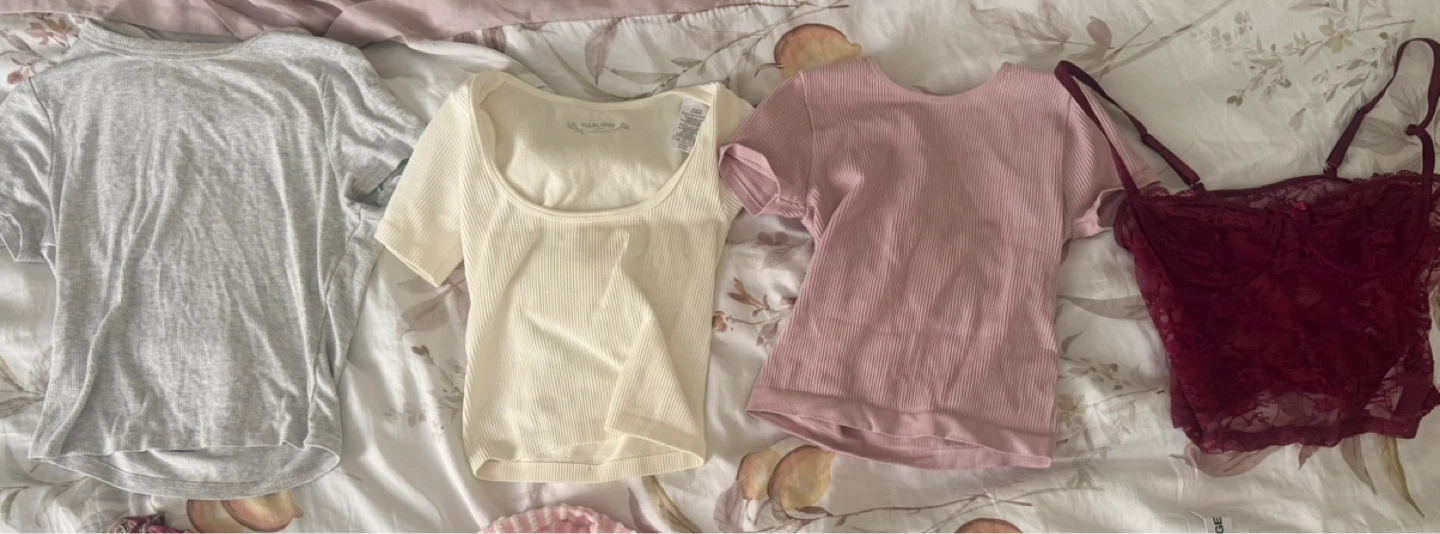 Bundle of 10 Assorted Tops - photo 4