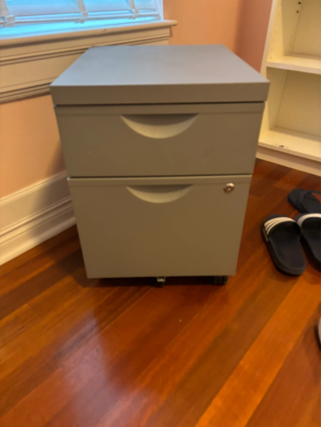 Gray 2-Drawer Rolling File Cabinet
