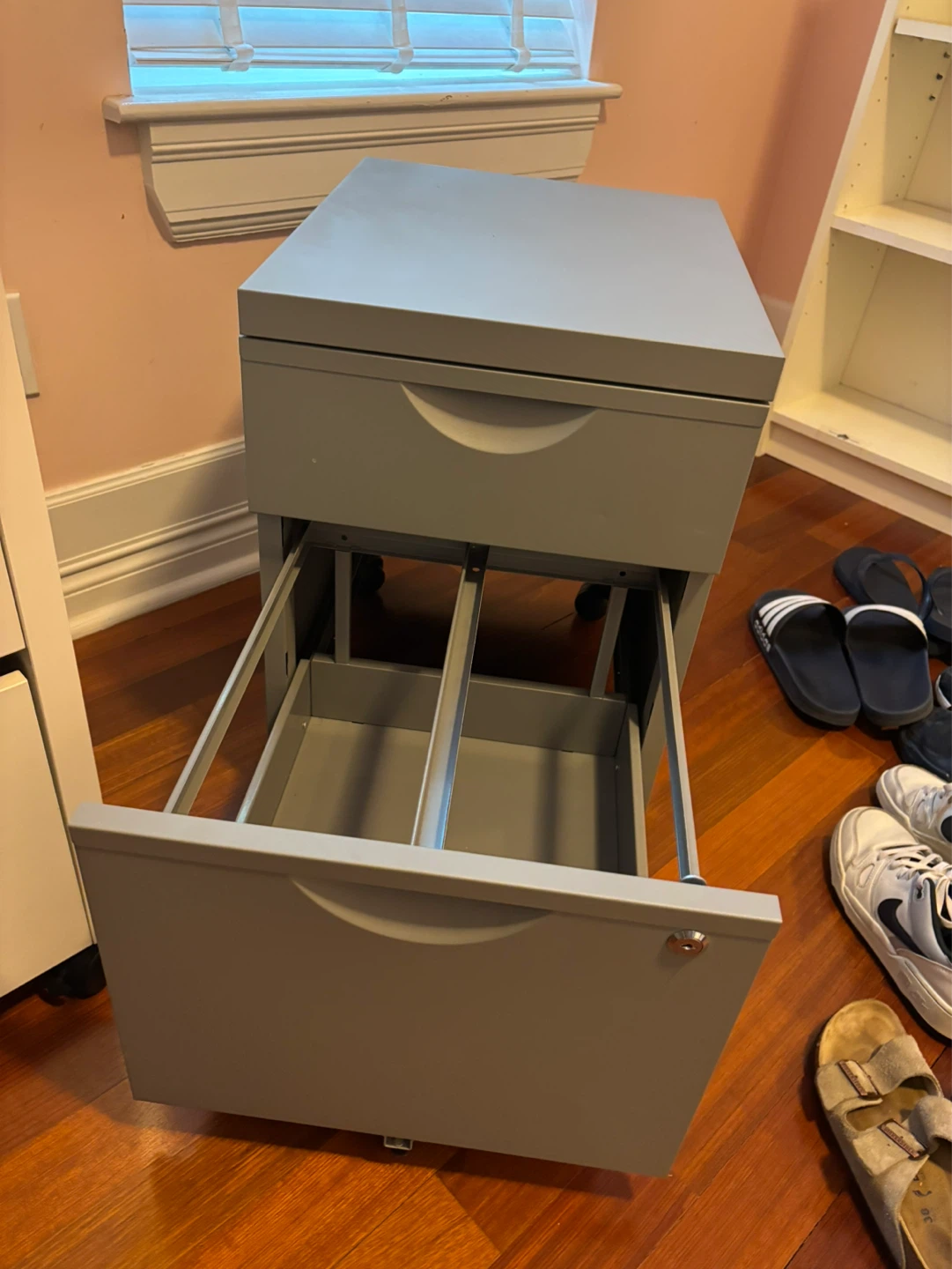 Gray 2-Drawer Rolling File Cabinet - photo 2