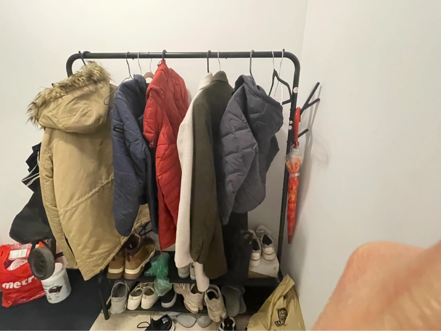 Coat rack with shoe storage