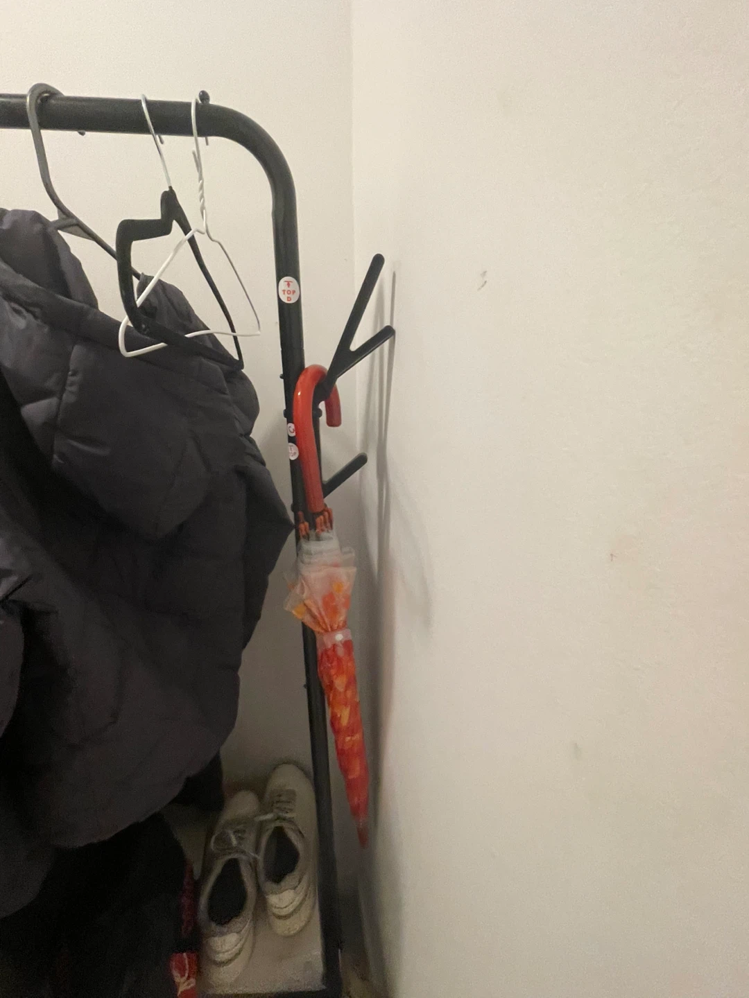 Coat rack with shoe storage - photo 2