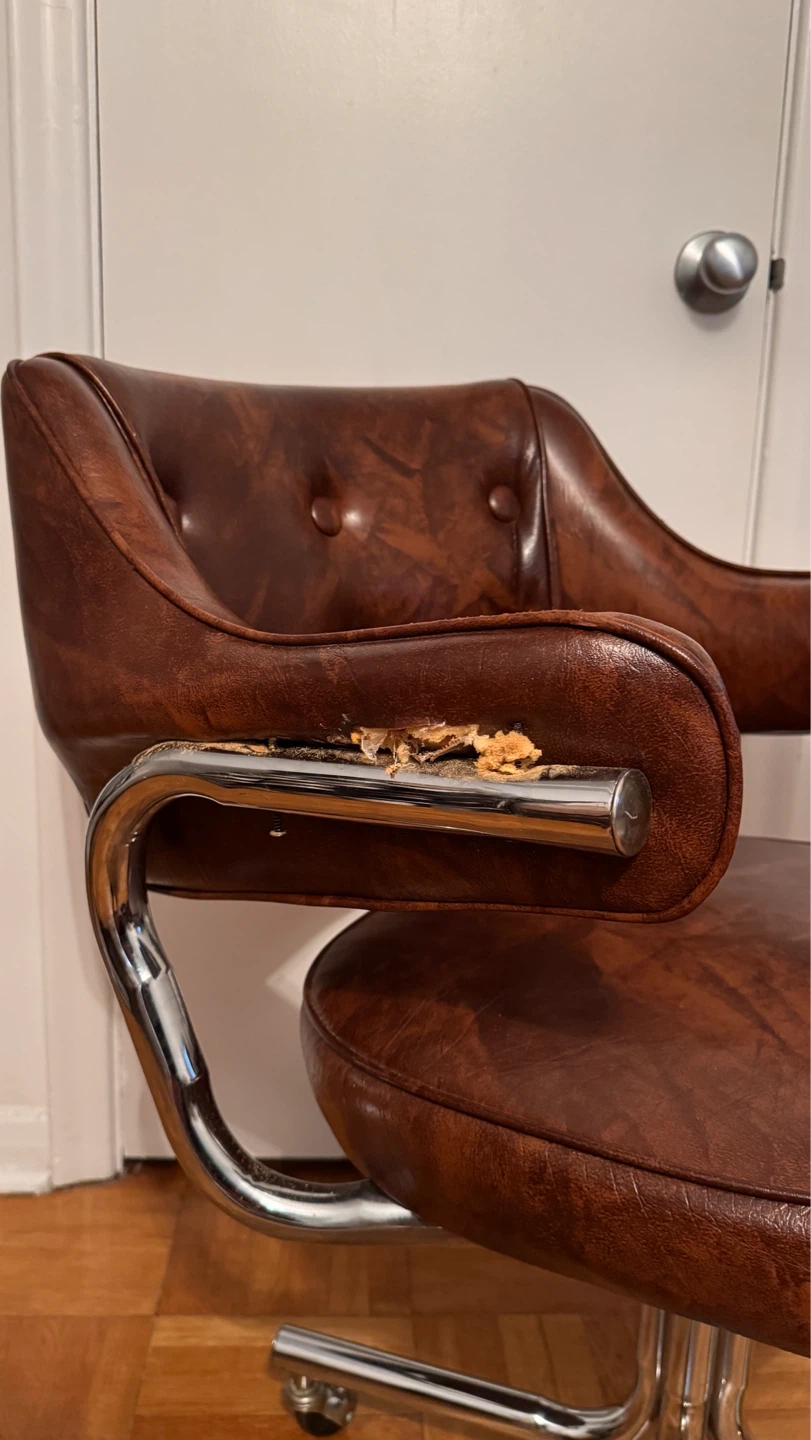 Mid-Century Modern Tufted Office Chair - photo 3