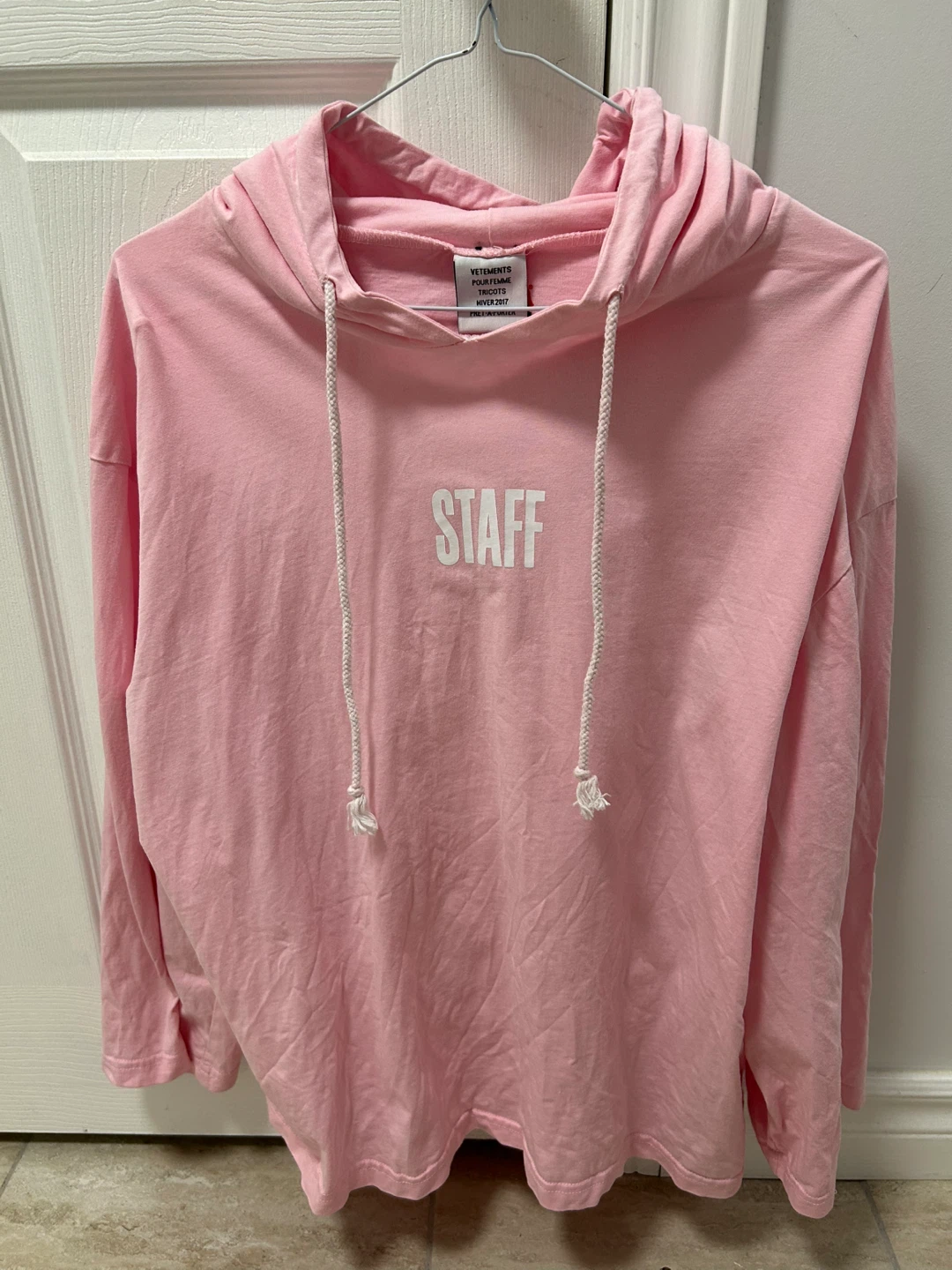 ⚽️ Preowned Staff Pink Hoodie SS7 Men’s Great Condition