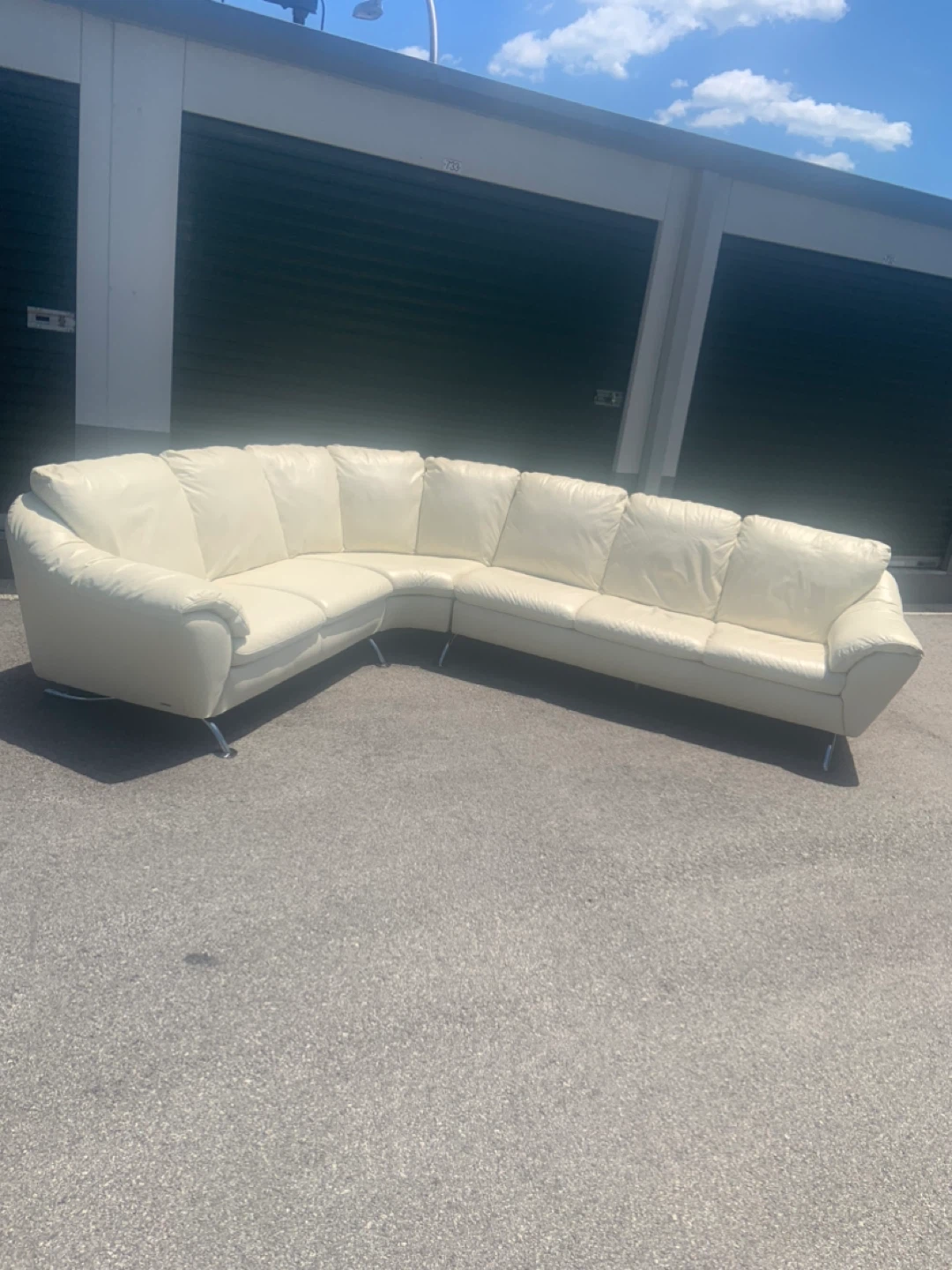 Cream Leather Sectional Sofa - photo 5