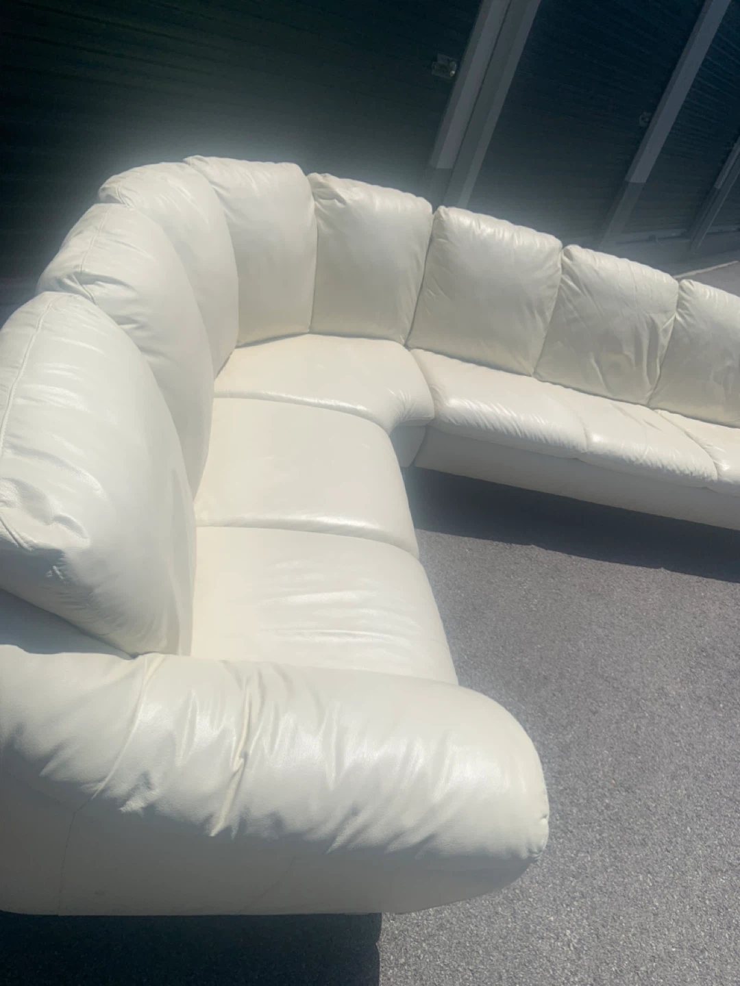 Cream Leather Sectional Sofa - photo 2