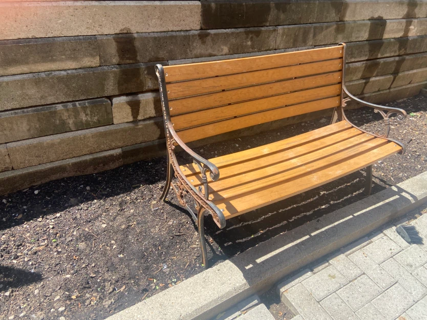 Classic Heavy Cast Iron & Polywood Garden Bench – 4ft - photo 3