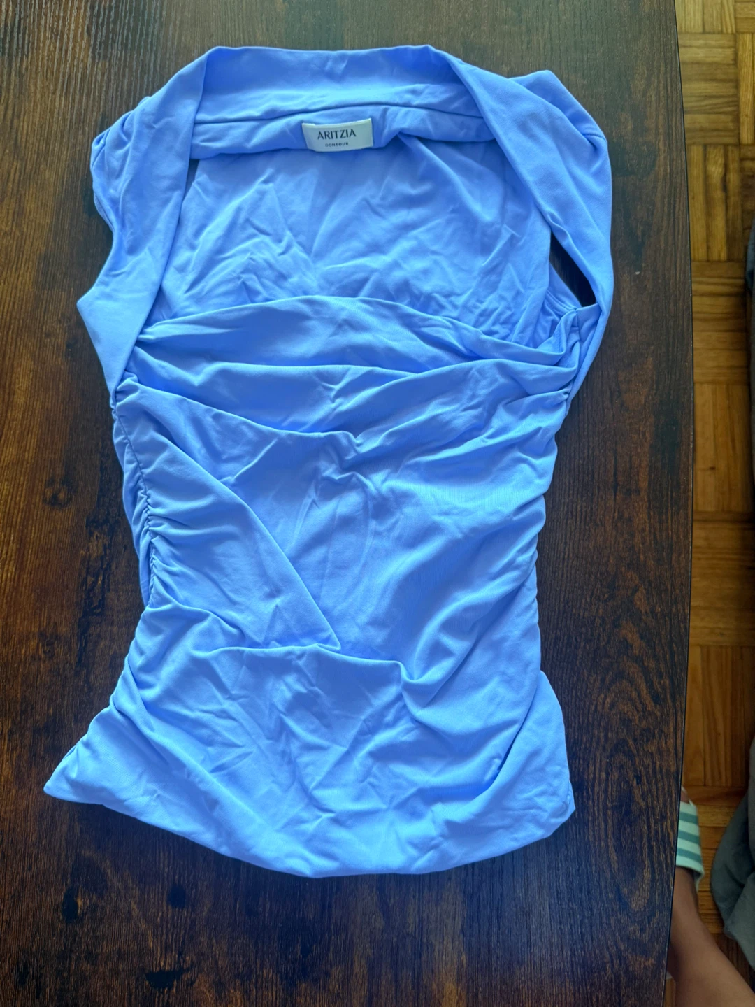 ARITZIA sleeveless ruched top