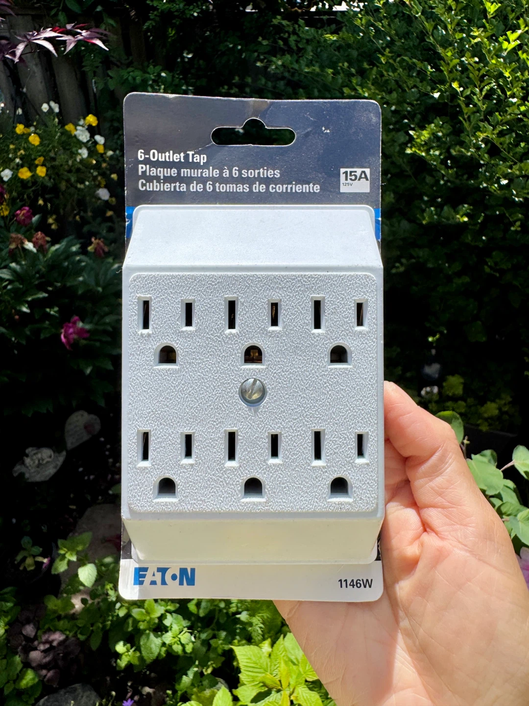 Brand New Eaton Duplex 6 Outlet Tap Adapter 15A 125V
