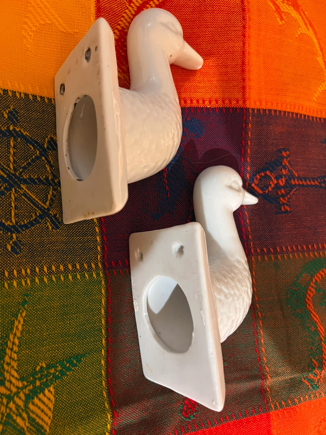 Vintage White Ceramic Duck Wall Hooks - photo 2