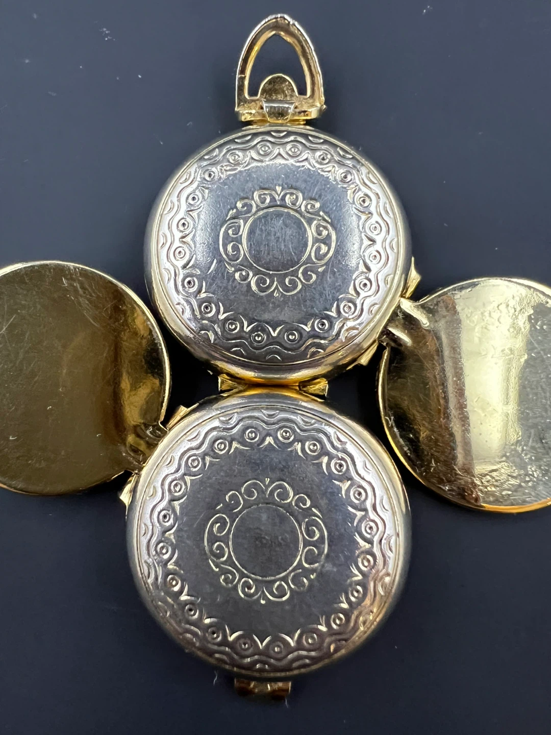 Vintage 4-Way Foldout Photo Locket - photo 4