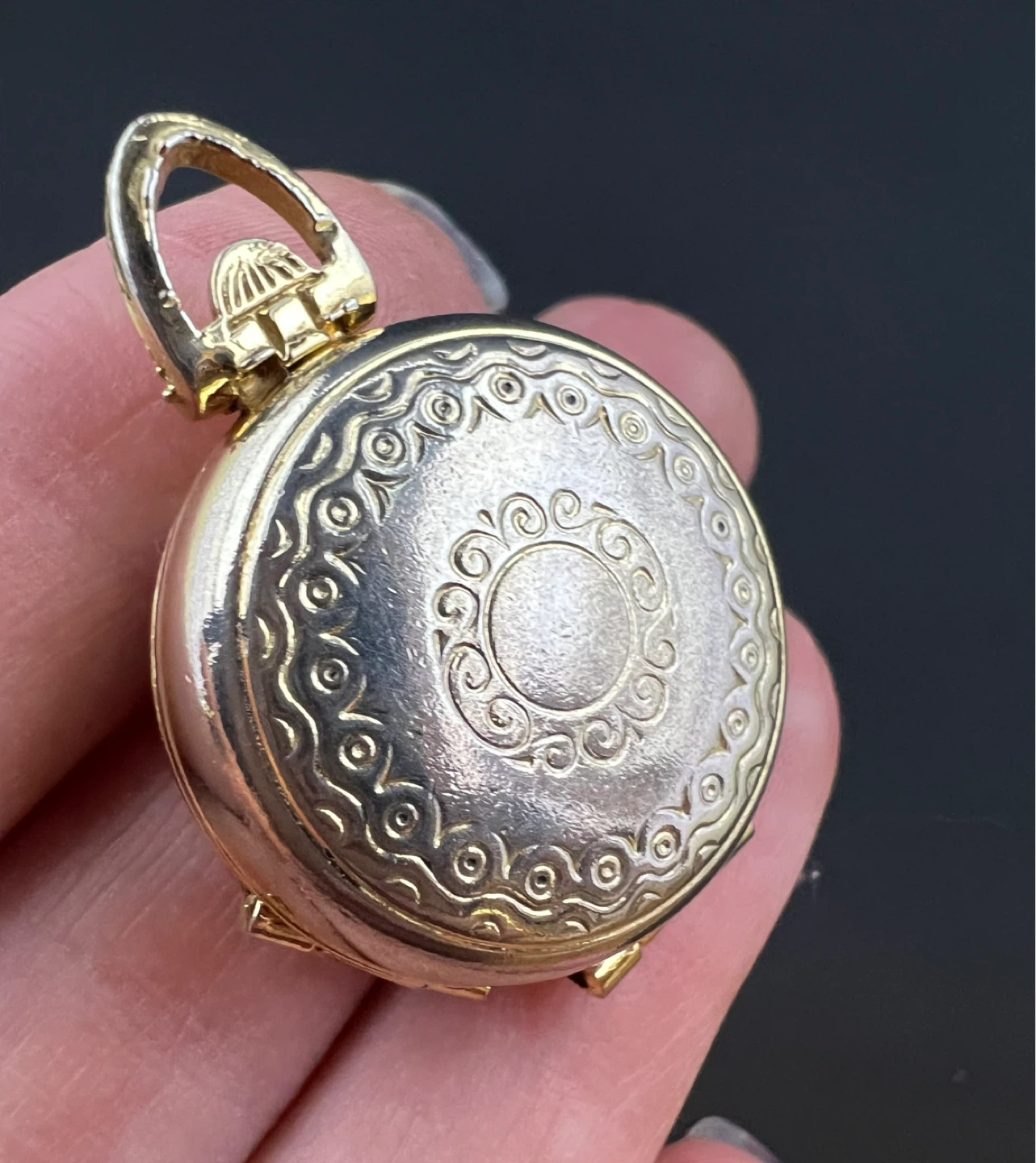 Vintage 4-Way Foldout Photo Locket - photo 5