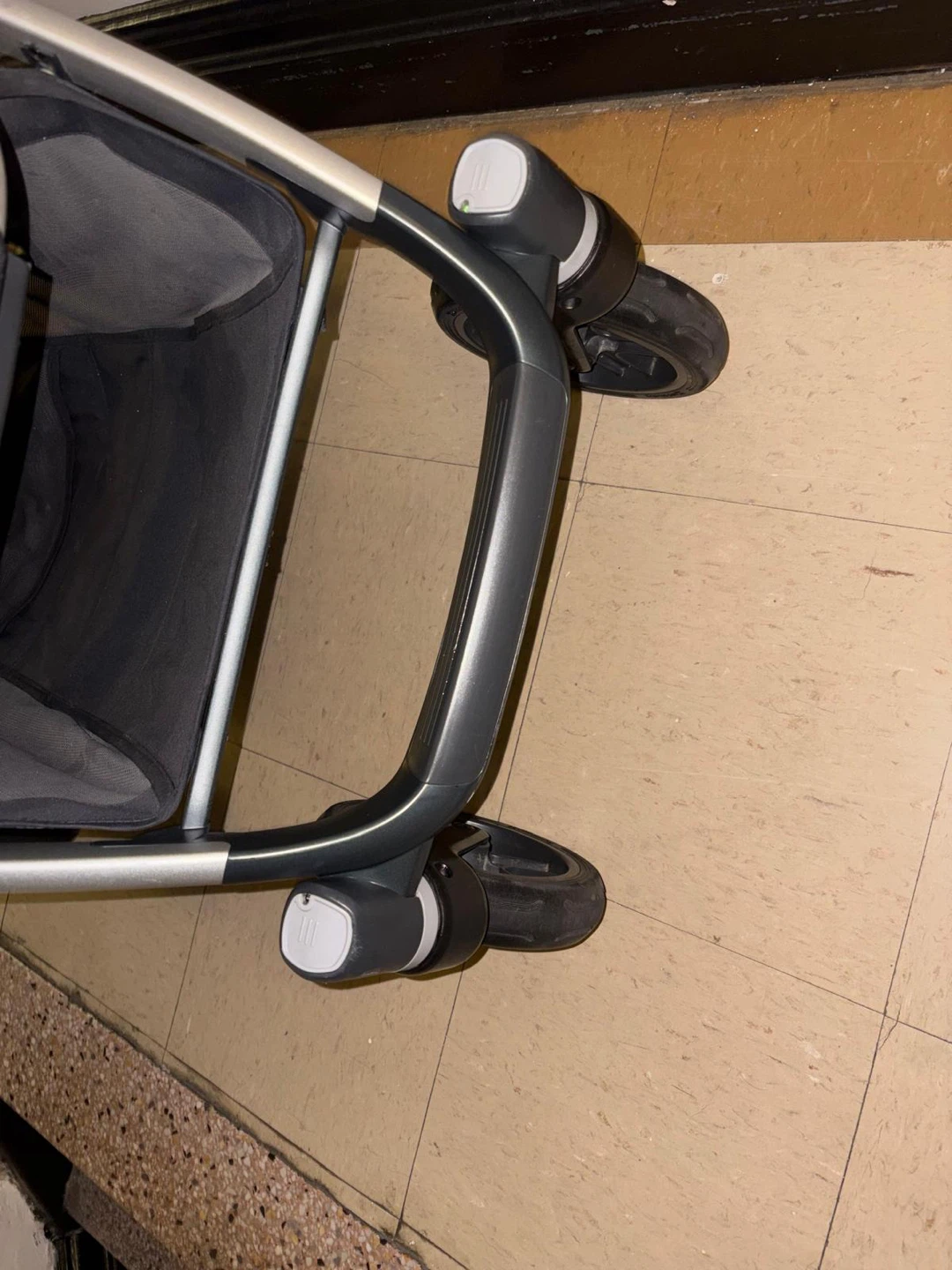 UPPAbaby Vista V2 stroller - photo 5