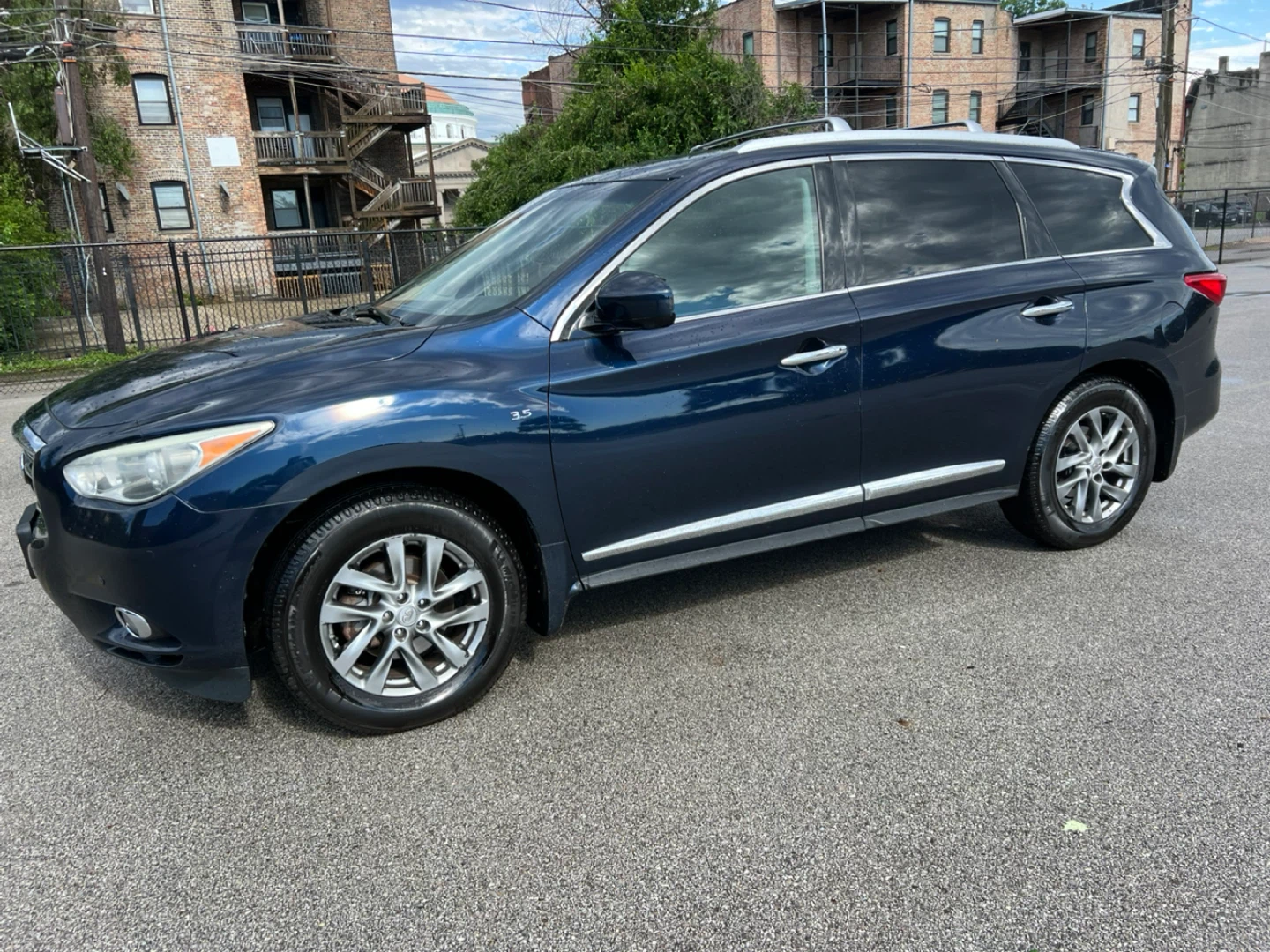Infiniti QX60 SUV