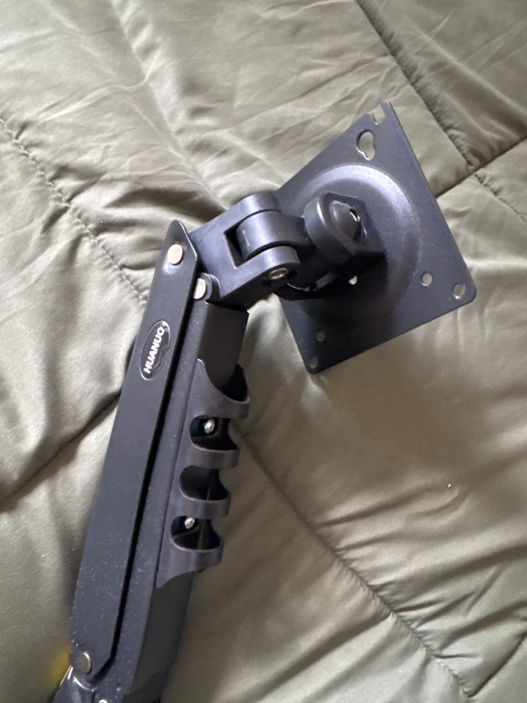 HUANUO Dual Monitor Desk Mount - fits 17 inch to 32” screens - photo 2