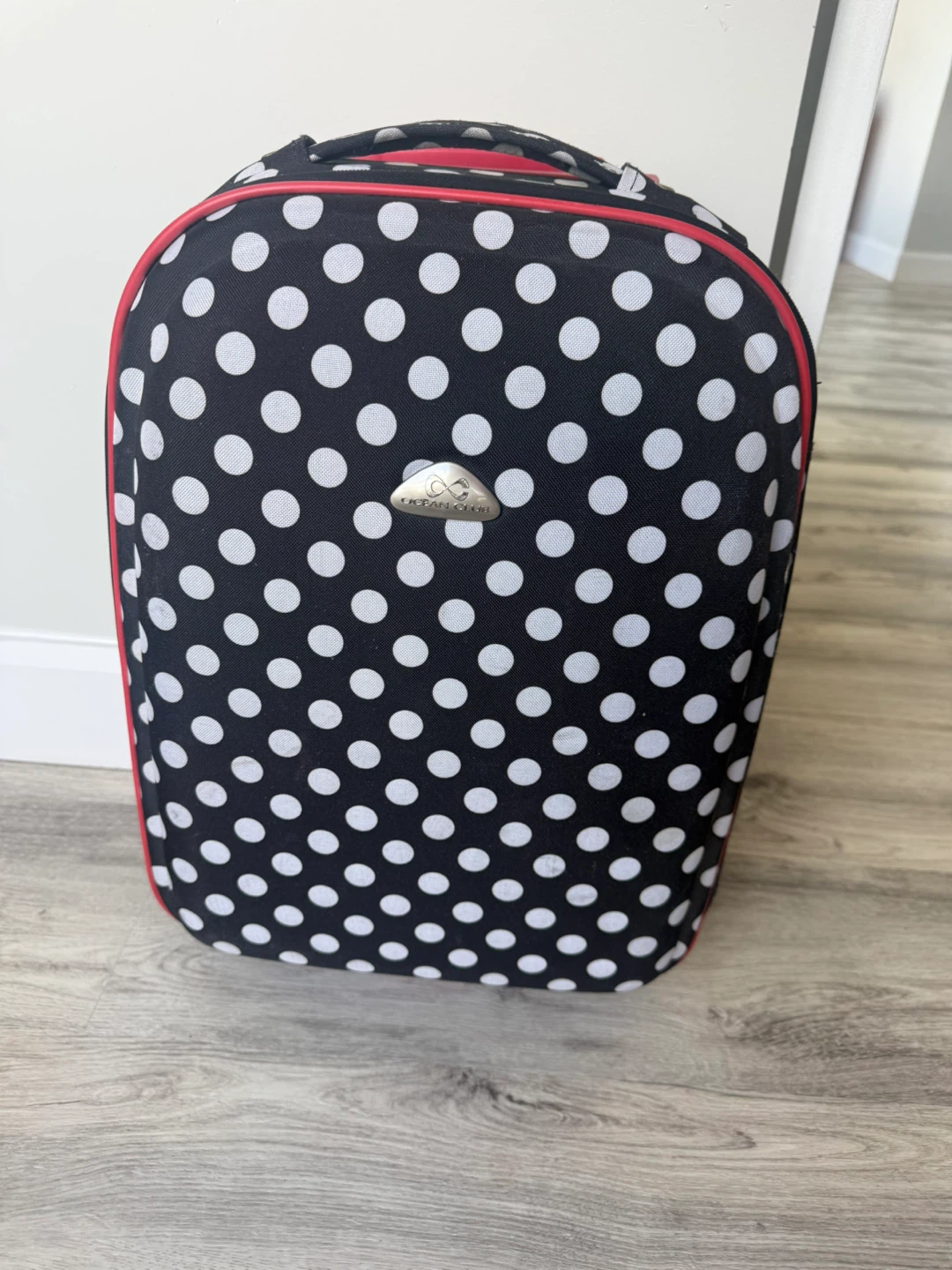 Black & White Polka Dot Hand Luggage Suitcase