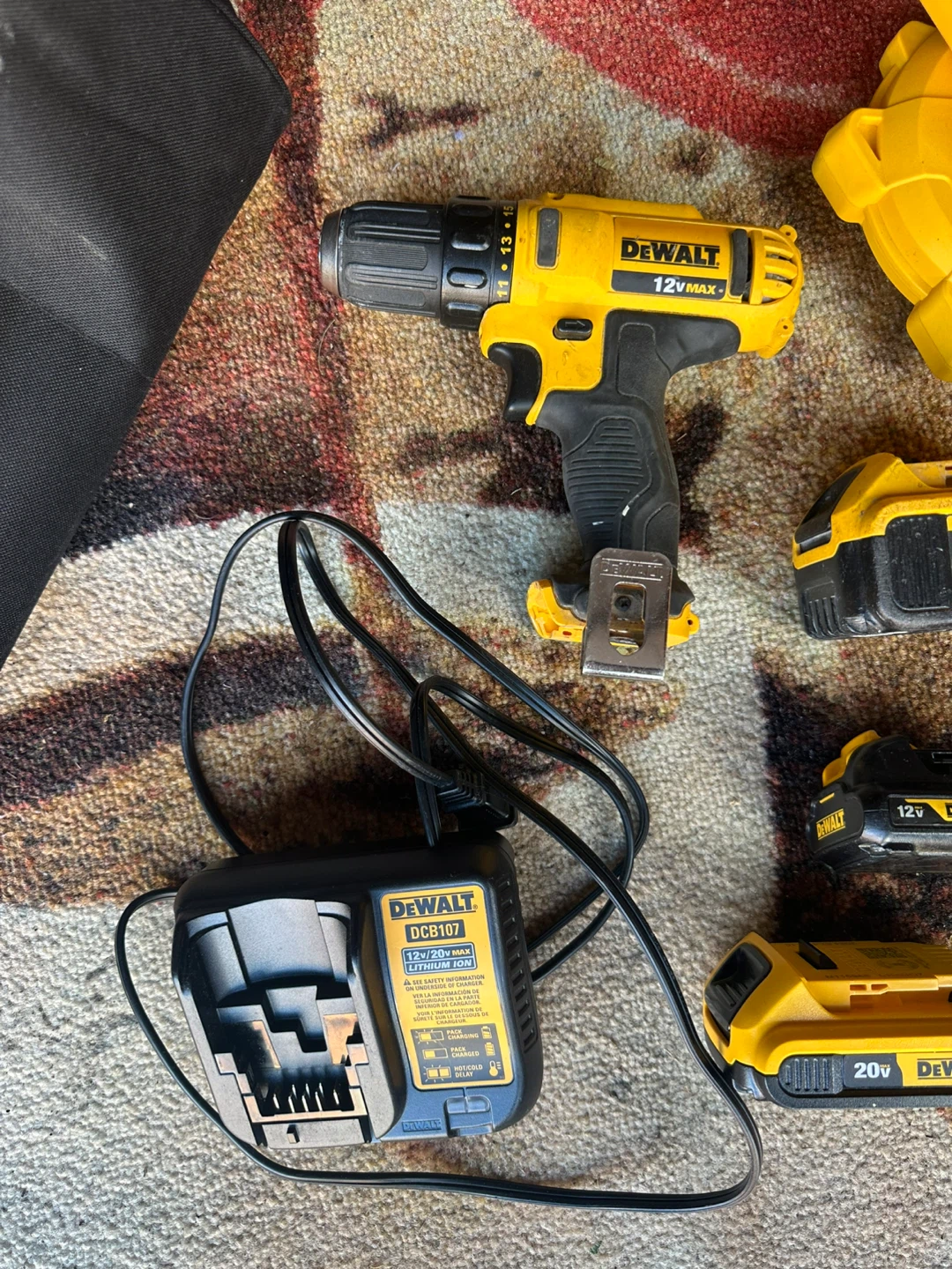 DeWalt 12V Cordless Drill Combo with Blower, Light & Batteries - photo 4