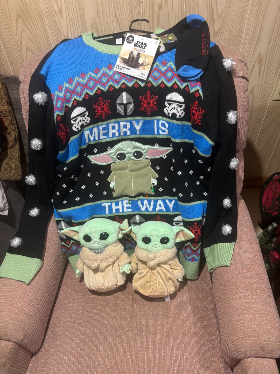 Star Wars The Mandalorian Grogu and Ugly Sweater w/ Socks Set