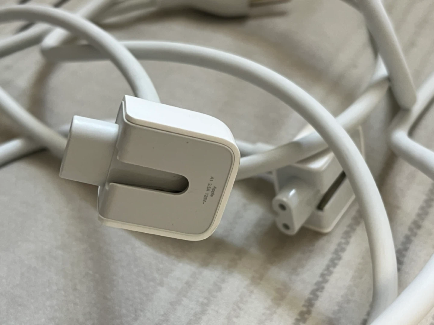 Macbook Cable Extension - photo 2