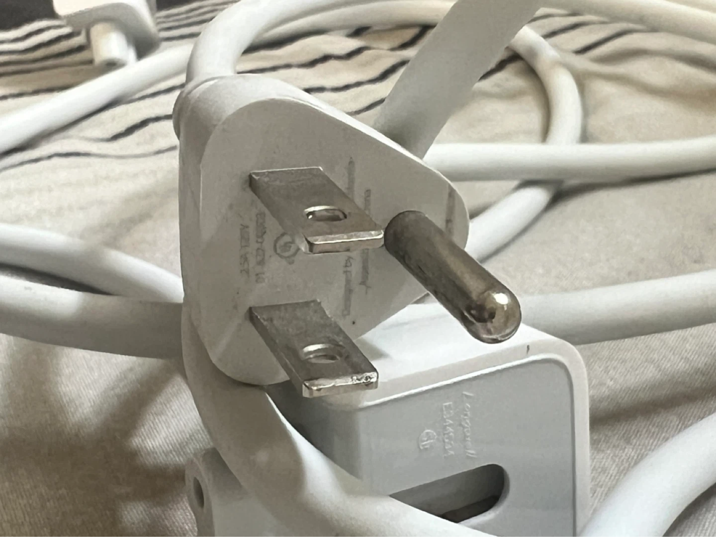 Macbook Cable Extension - photo 3