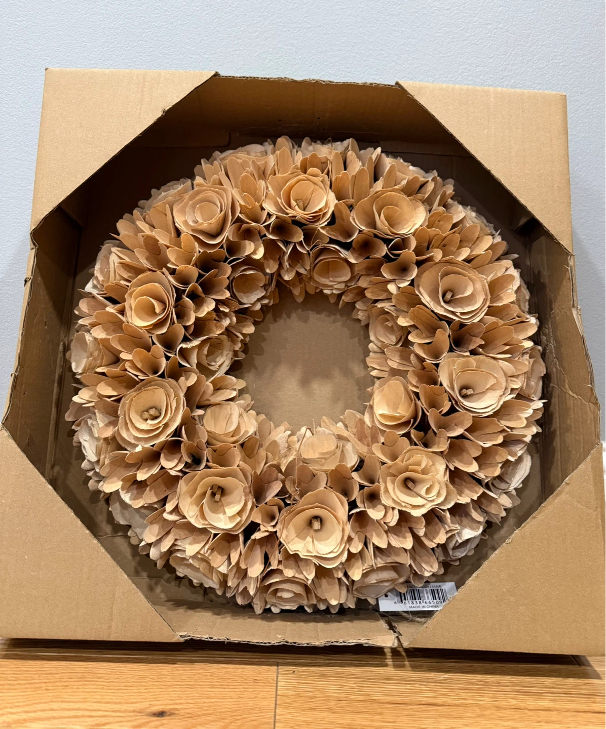 Natural Woodchip Rose Wreath