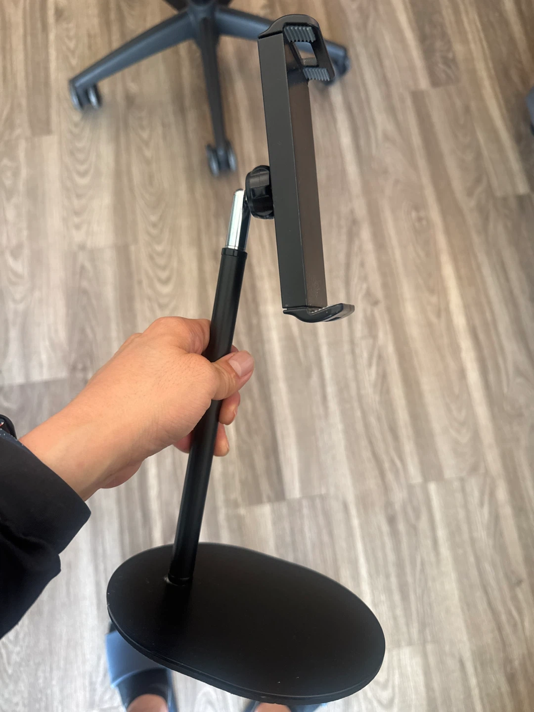 Adjustable Phone Stand Holder - photo 2