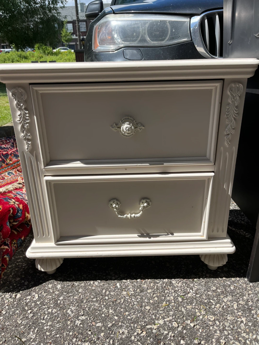White 2-Drawer Nightstand
