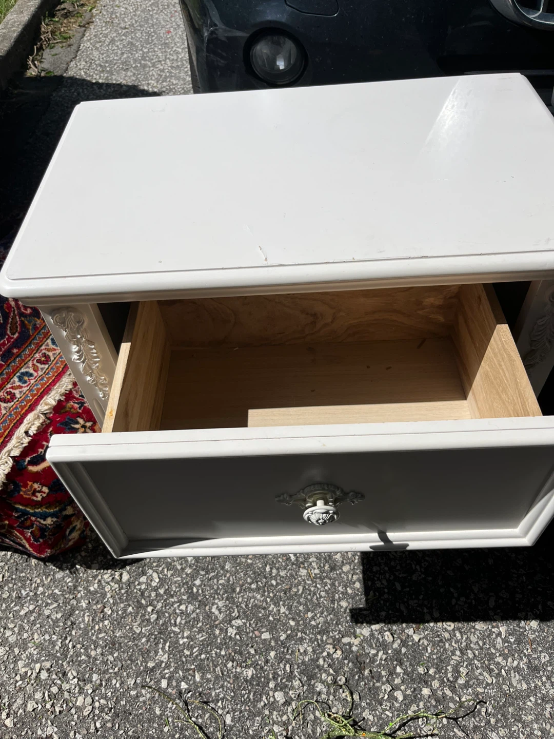 White 2-Drawer Nightstand - photo 3