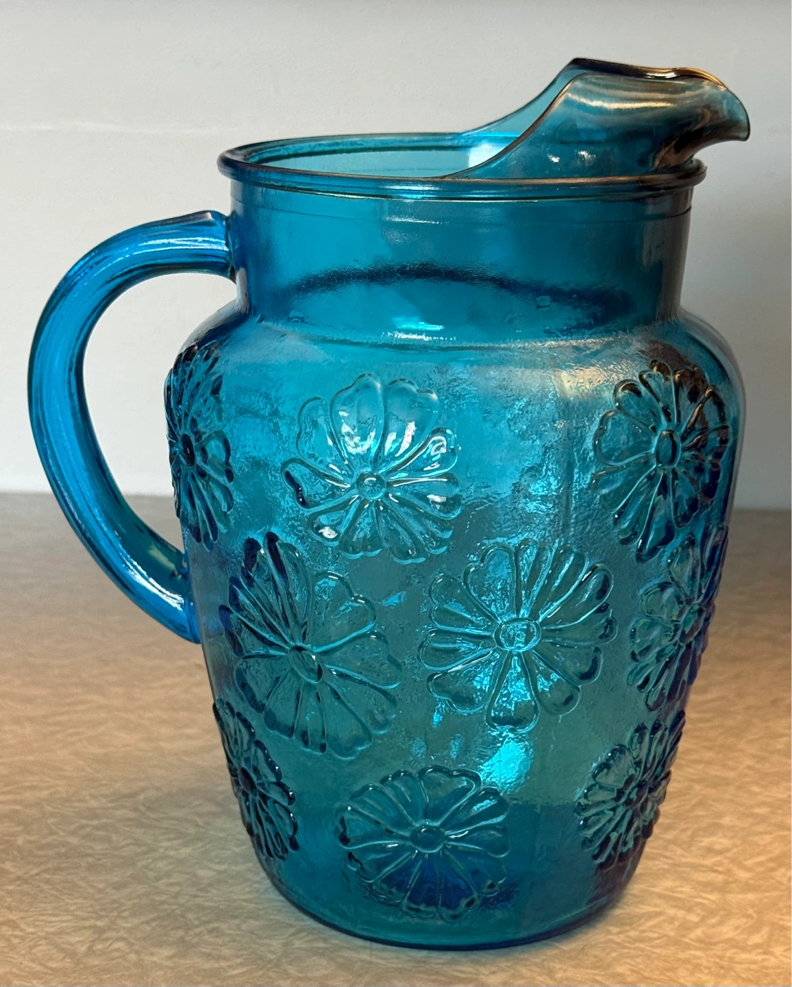 Vintage Anchor Hocking Blue Daisy Glass Pitcher - photo 3