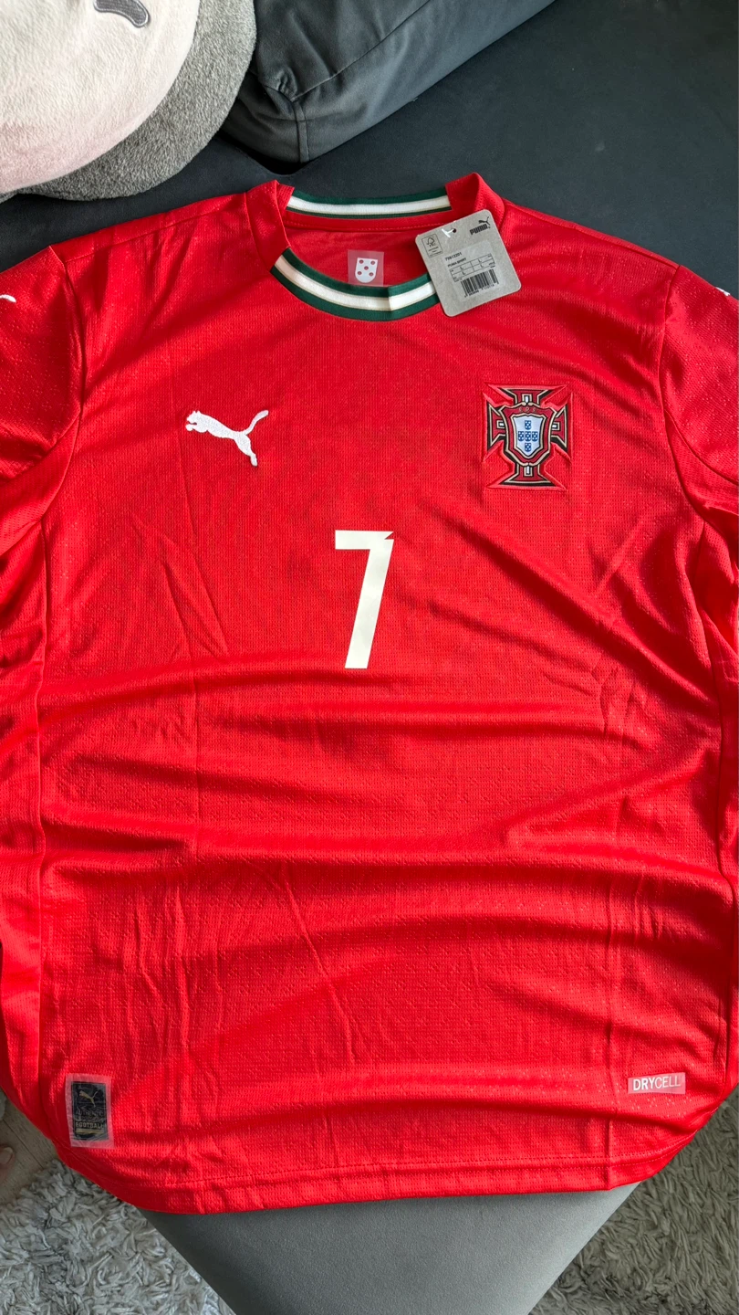 Puma Portugal Ronaldo Soccer Jersey and Shorts Set ⚽