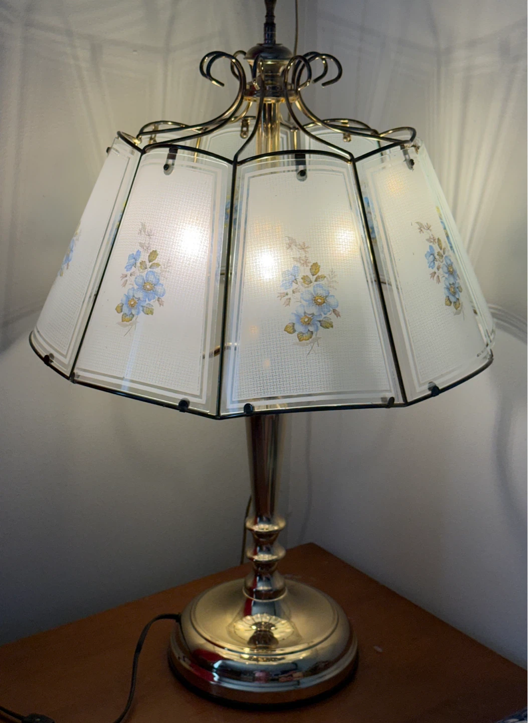 Vintage Floral Glass shade lamp - photo 2
