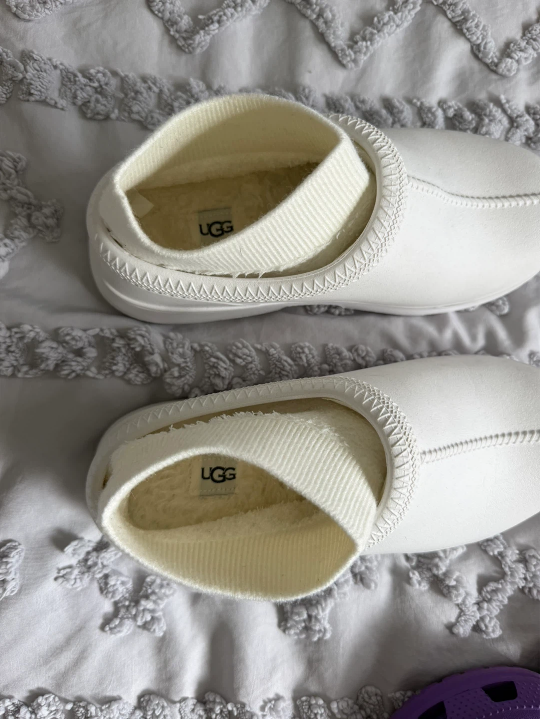 UGG White Slip-On Clogs - photo 2