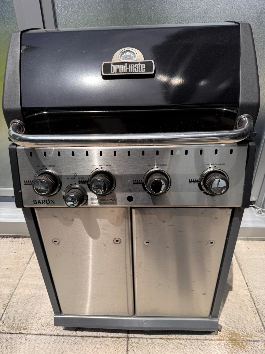 Broil-Mate Baron BBQ Grill with Propane Tank