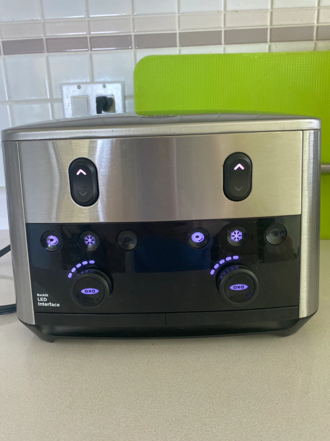 OXO 4-Slice Toaster - photo 3