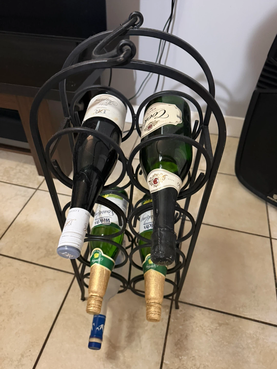 Black Metal 6-Bottle Wine Rack