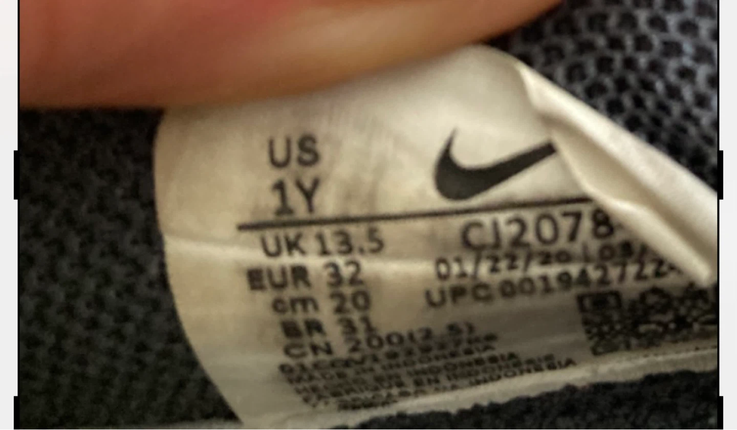 Nike kids  Shoes 13.5 - photo 3