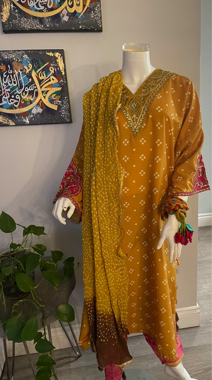 Women's Mustard Yellow Embroidered Kurti with Dupatta