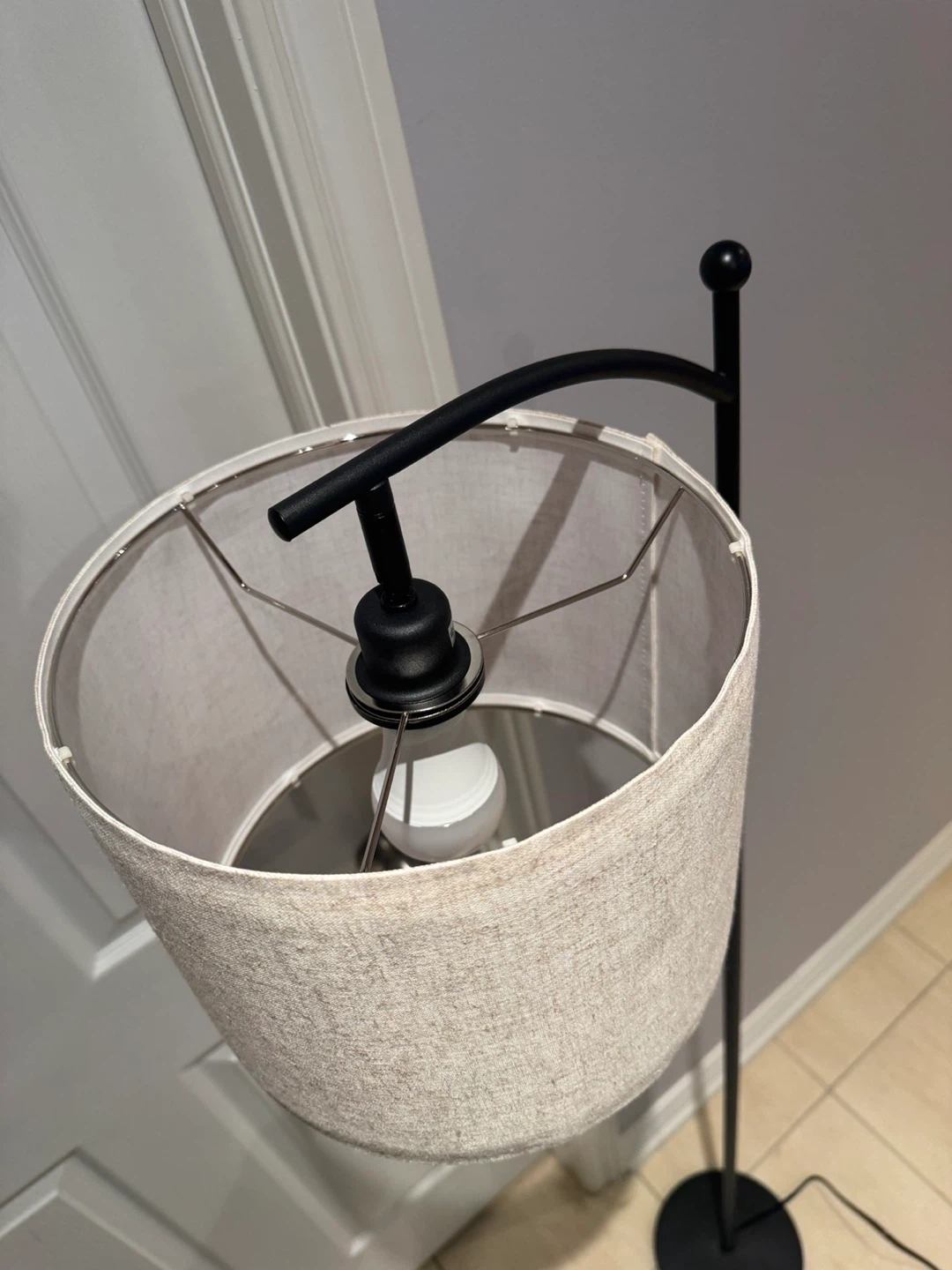 Black Arc Floor Lamp with Linen Shade - photo 4