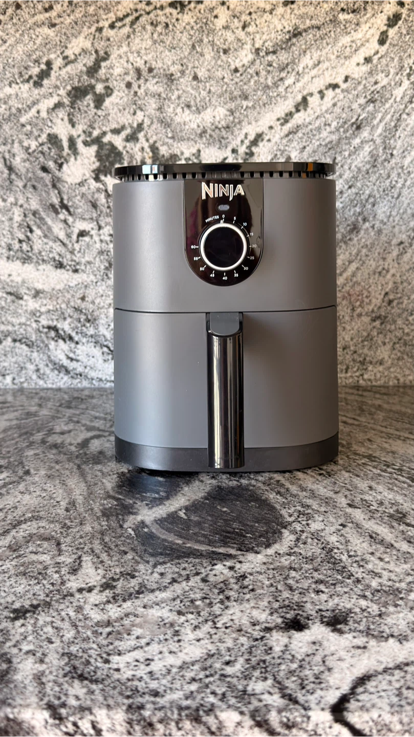 Ninja Air Fryer AF080C -NEVER USED