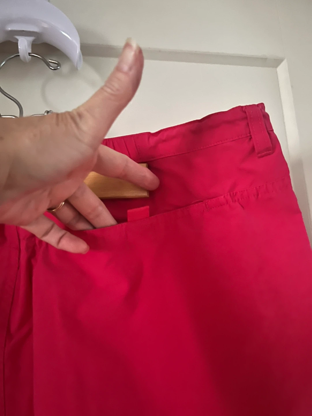 Denver Hayes Red Shorts - photo 3